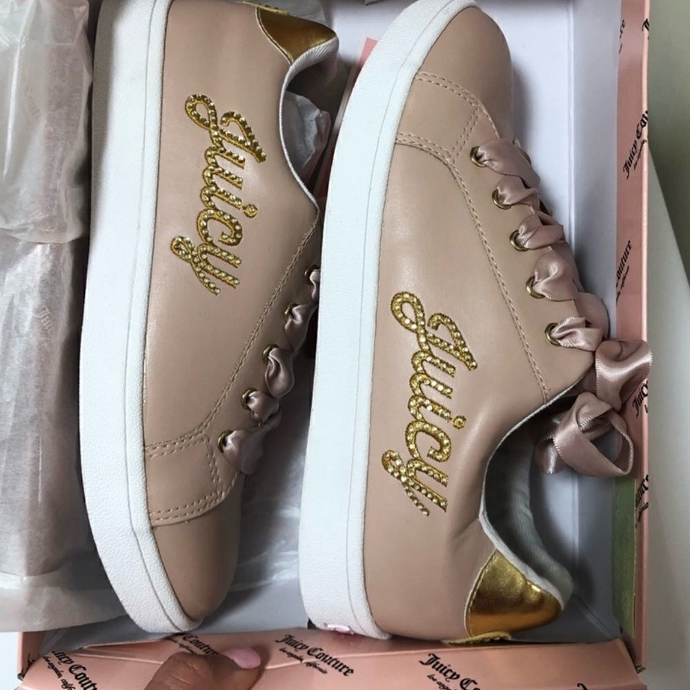 🎉Final deal 🎉Juice couture Sneakers 👟